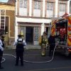 Bomberos combaten incendio de bodega en el centro de Morelia